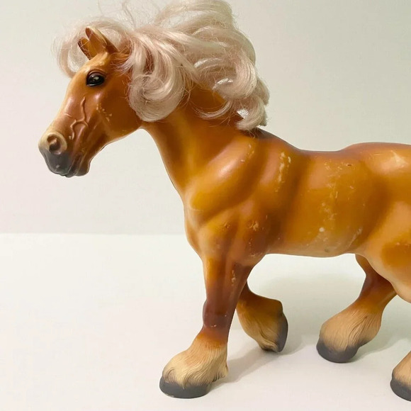 Vintage 1996 Empire Industries Horse Toy Figure - Picture 2 of 16